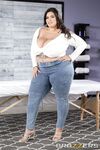 Fat Cow Sofia Rose Shagged By Her Masseur photos (Bambino)